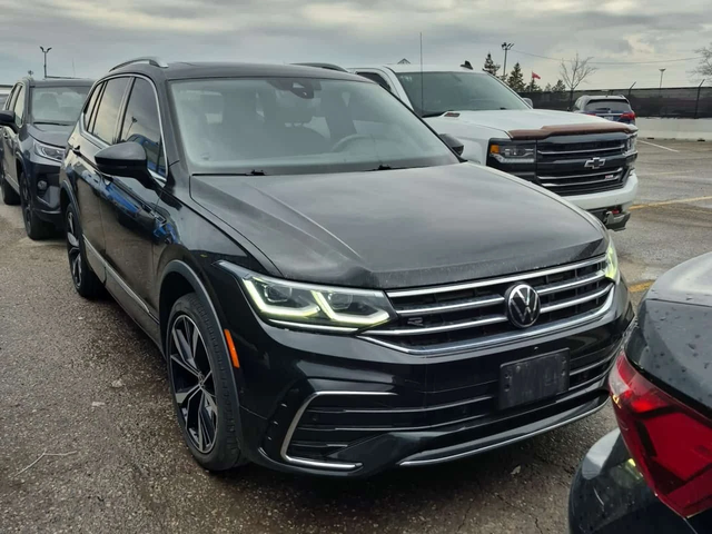 VW Tiguan * HIGHLINE R LINE * CARFAX * ПАНОРАМА * ОБДУХВАНЕ - автомобили, коли, обяви за нови и употребявани 1