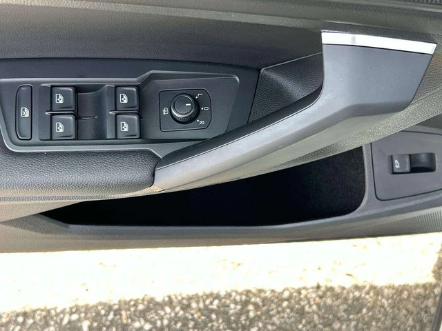 VW Tiguan RUBBER MATS | OWNERS MANUAL | WHEEL - автомобили, коли, обяви за нови и употребявани 12