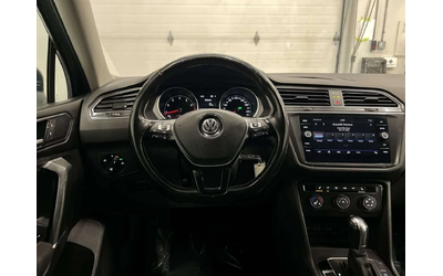 VW Tiguan AWD | LOW KMS! | HTD SEATS | CARPLAY | ALLOYS | A/ - автомобили, коли, обяви за нови и употребявани 11