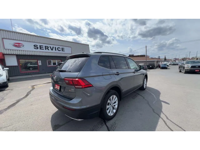 VW Tiguan AWD | LOW KMS! | HTD SEATS | CARPLAY | ALLOYS | A/ - автомобили, коли, обяви за нови и употребявани 7