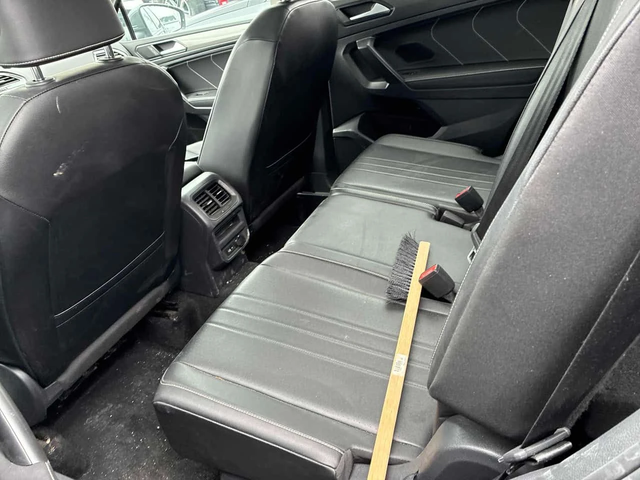 VW Tiguan * COMFORTLINE * 2 КЛЮЧА* KEYLESS* PANO* ПОДГРЕВ* - автомобили, коли, обяви за нови и употребявани 12