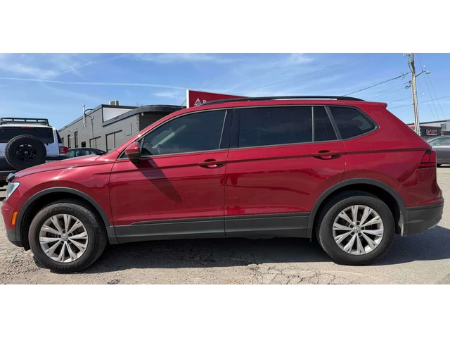 VW Tiguan * Trendline * 2 КЛЮЧА* ПОДГРЕВ* KEYLESS* - автомобили, коли, обяви за нови и употребявани 1