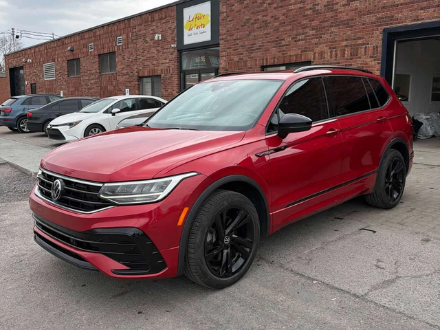 VW Tiguan | R Line Black Edition | 2.0L | LED | КОЖА | - автомобили, коли, обяви за нови и употребявани 0