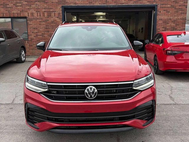 VW Tiguan | R Line Black Edition | 2.0L | LED | КОЖА | - автомобили, коли, обяви за нови и употребявани 4