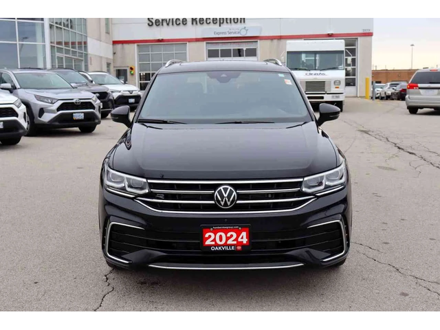 VW Tiguan | Highline R Line | 360 | PANO | ОБДУХВАНЕ - автомобили, коли, обяви за нови и употребявани 4