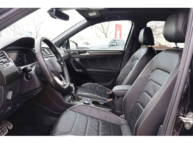 VW Tiguan | Highline R Line | 360 | PANO | ОБДУХВАНЕ - автомобили, коли, обяви за нови и употребявани 6