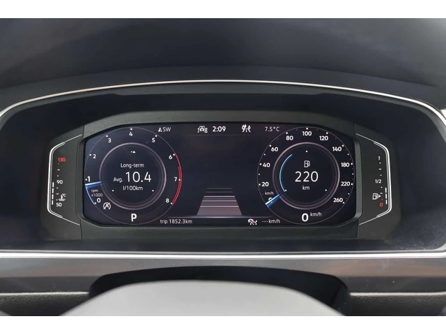 VW Tiguan | Highline R Line | 360 | PANO | ОБДУХВАНЕ - автомобили, коли, обяви за нови и употребявани 7