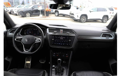 VW Tiguan | Highline R Line | 360 | PANO | ОБДУХВАНЕ - автомобили, коли, обяви за нови и употребявани 8