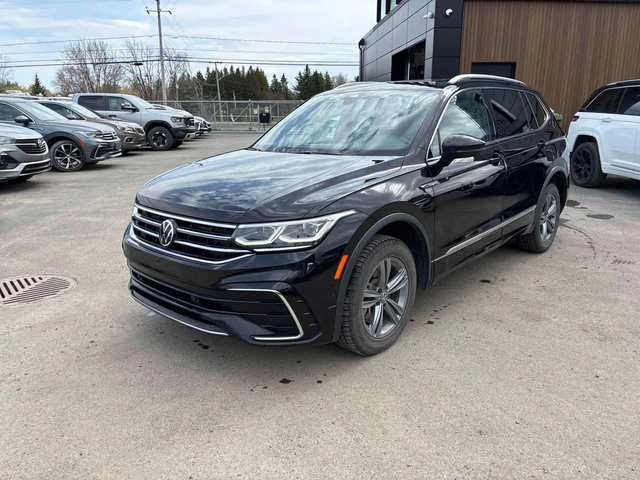 VW Tiguan Highline R Line /360/DIS/FENDER - автомобили, коли, обяви за нови и употребявани 0