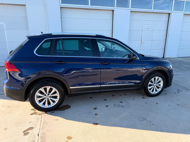 VW Tiguan 2.0tdi 150k.c* Digital* Navi* Highline* NOVA* - автомобили, коли, обяви за нови и употребявани 12