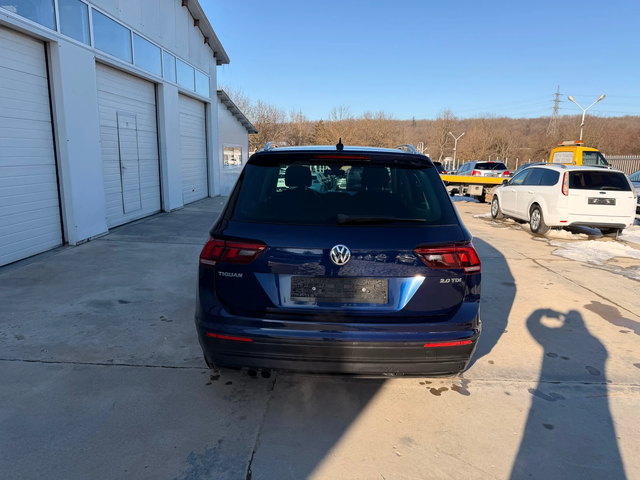 VW Tiguan 2.0tdi 150k.c* Digital* Navi* Highline* NOVA* - автомобили, коли, обяви за нови и употребявани 5