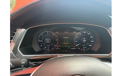 VW Tiguan LED* DIGITAL* Панорама* Масаж - автомобили, коли, обяви за нови и употребявани 12