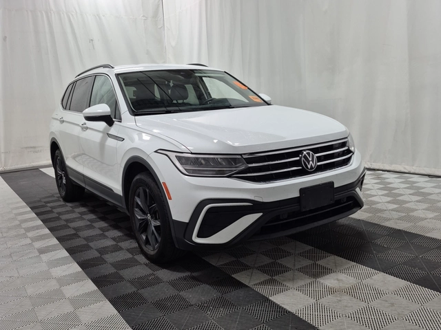 VW Tiguan Comfortline * CARFAX - автомобили, коли, обяви за нови и употребявани 1