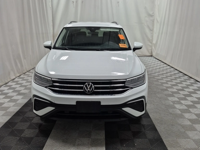 VW Tiguan Comfortline * CARFAX - автомобили, коли, обяви за нови и употребявани 2