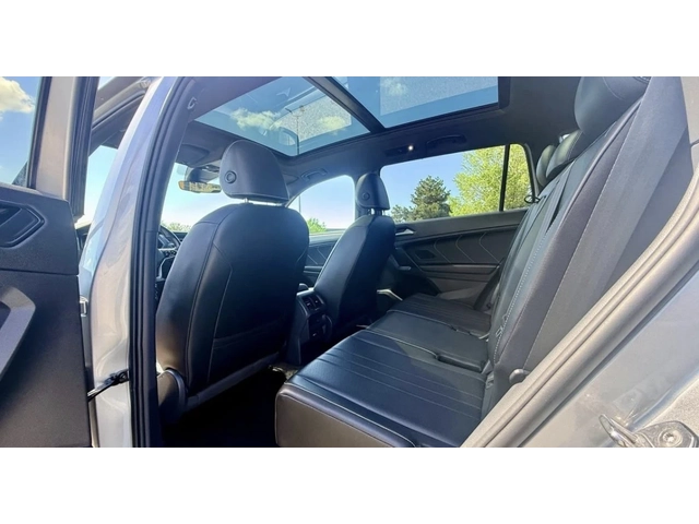 VW Tiguan BLACK LINE * R LINE * БЕЗ ИНЦИДЕНТИ * CARFAX * - автомобили, коли, обяви за нови и употребявани 11