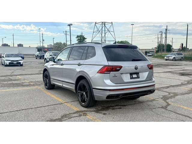 VW Tiguan BLACK LINE * R LINE * БЕЗ ИНЦИДЕНТИ * CARFAX * - автомобили, коли, обяви за нови и употребявани 6