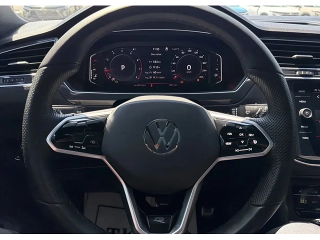 VW Tiguan COMFORTLINE R LINE * ПАНОРАМА * 7 МЕСТЕН * CARFAX - автомобили, коли, обяви за нови и употребявани 4