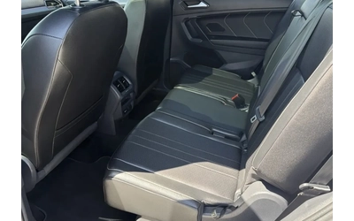 VW Tiguan COMFORTLINE R LINE * ПАНОРАМА * 7 МЕСТЕН * CARFAX - автомобили, коли, обяви за нови и употребявани 7