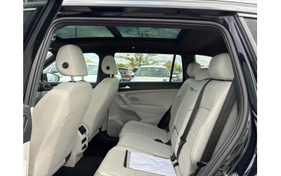VW Tiguan Highline R-Line * CARFAX * АВТО КРЕДИТ * - автомобили, коли, обяви за нови и употребявани 9