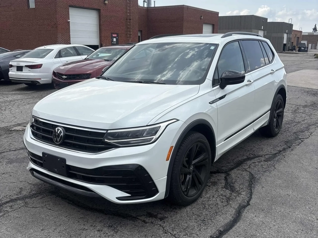 VW Tiguan Comfortline R-Line Black Edition * CARFAX - автомобили, коли, обяви за нови и употребявани 0