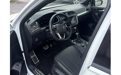 VW Tiguan Comfortline R-Line Black Edition * CARFAX - автомобили, коли, обяви за нови и употребявани 6