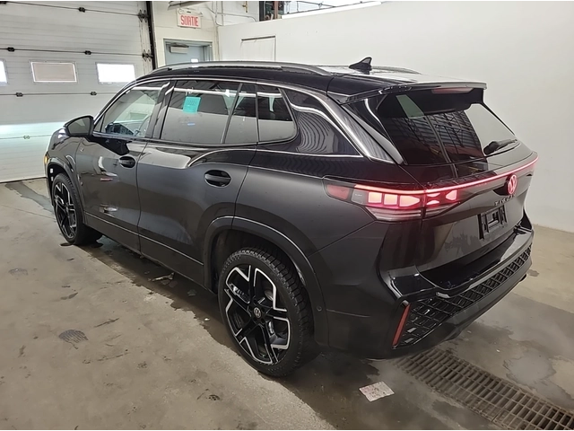 VW Tiguan 2025 Volkswagen TIGUAN HIGHLINE R-LINE - автомобили, коли, обяви за нови и употребявани 5
