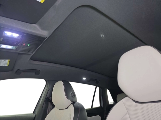 VW Tiguan R-Line Black Edition 4MOTION / ЦЕНА ДО БГ - автомобили, коли, обяви за нови и употребявани 15