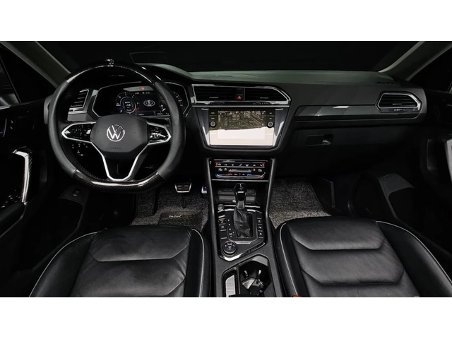 VW Tiguan 2.0 TDI 4MOTION / PRESTIGE / 360 КАМЕРИ / ПАНОРАМА - автомобили, коли, обяви за нови и употребявани 5