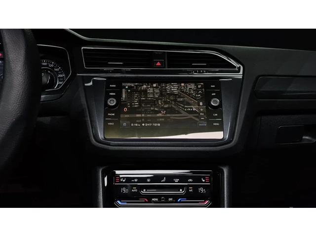 VW Tiguan 2.0 TDI 4MOTION / PRESTIGE / 360 КАМЕРИ / ПАНОРАМА - автомобили, коли, обяви за нови и употребявани 6