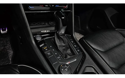 VW Tiguan 2.0 TDI 4MOTION / PRESTIGE / 360 КАМЕРИ / ПАНОРАМА - автомобили, коли, обяви за нови и употребявани 8