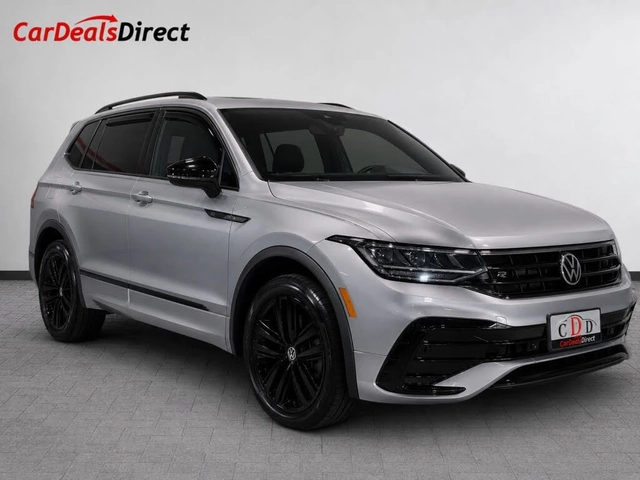 VW Tiguan Comfortline R-Line Black 4Motion - автомобили, коли, обяви за нови и употребявани 0
