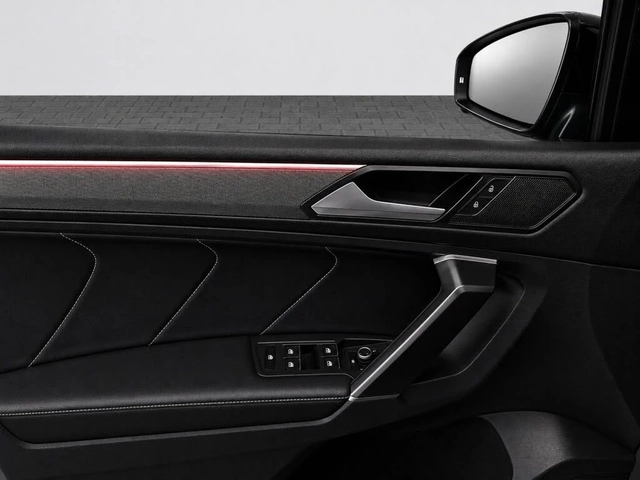 VW Tiguan Comfortline R-Line Black 4Motion - автомобили, коли, обяви за нови и употребявани 10