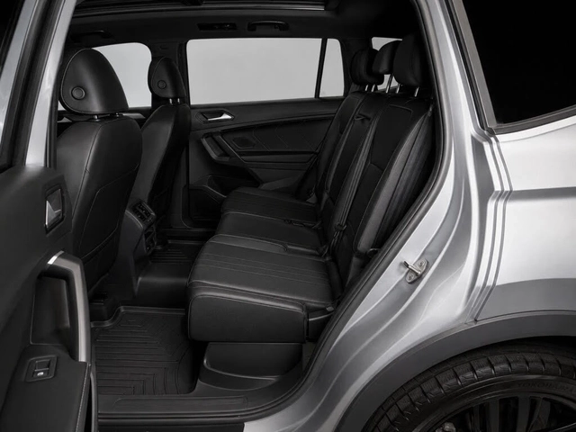 VW Tiguan Comfortline R-Line Black 4Motion - автомобили, коли, обяви за нови и употребявани 13