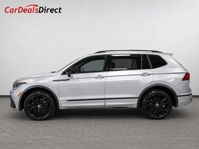 VW Tiguan Comfortline R-Line Black 4Motion - автомобили, коли, обяви за нови и употребявани 2