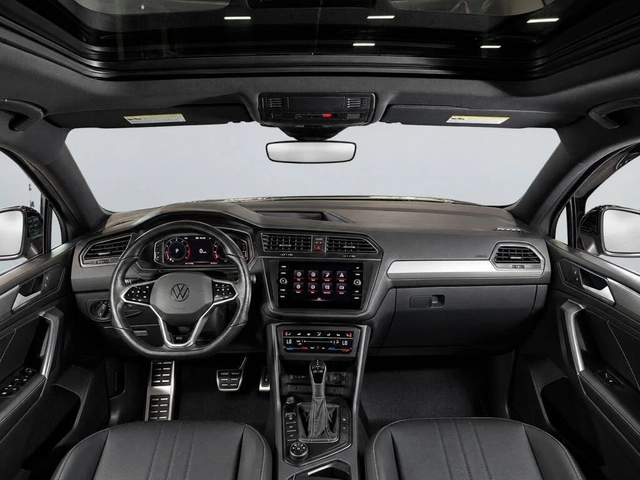 VW Tiguan Comfortline R-Line Black 4Motion - автомобили, коли, обяви за нови и употребявани 6
