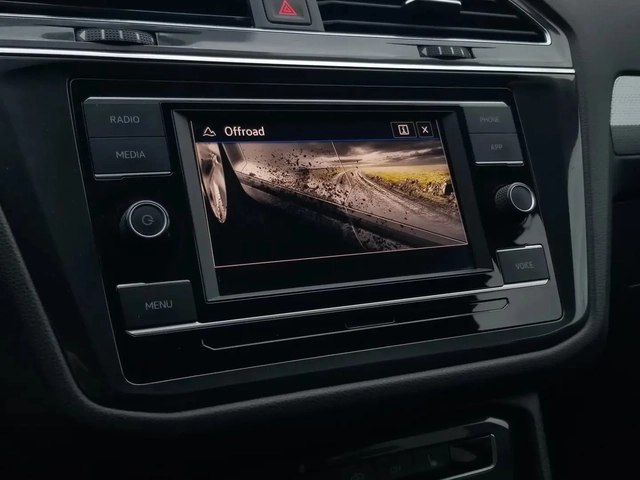 VW Tiguan 4MOTION* CARPLAY* ПОДГРЕВ - автомобили, коли, обяви за нови и употребявани 14