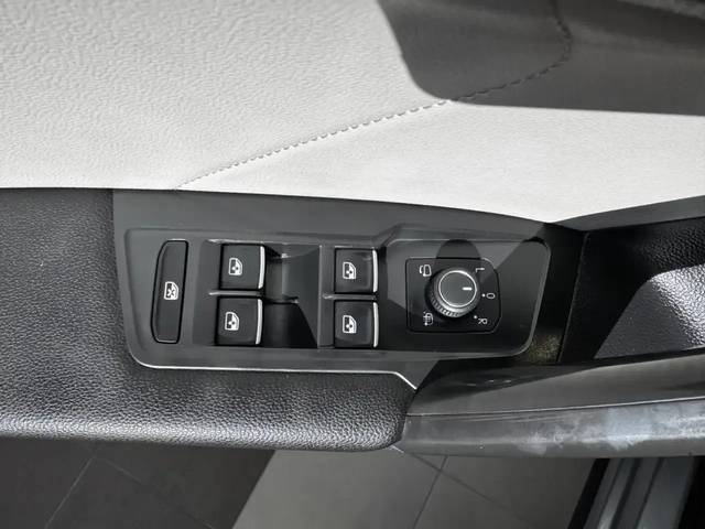 VW Tiguan Highline - автомобили, коли, обяви за нови и употребявани 12