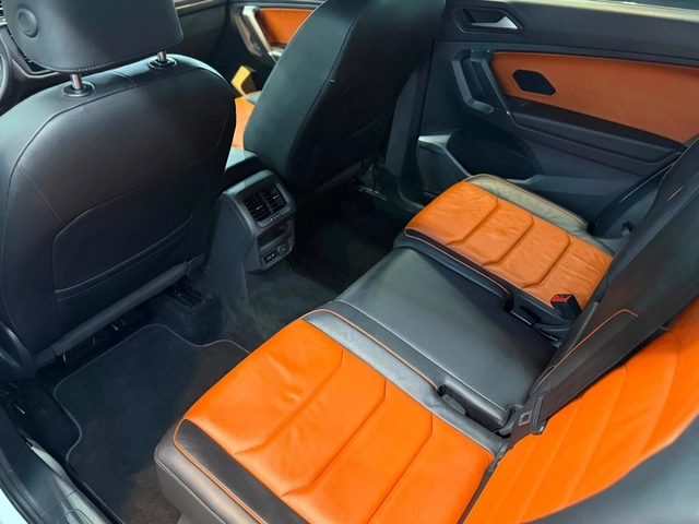 VW Tiguan Highline R-Line - автомобили, коли, обяви за нови и употребявани 7