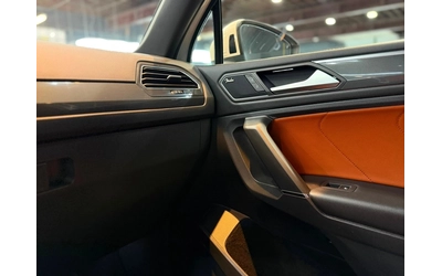 VW Tiguan Highline R-Line - автомобили, коли, обяви за нови и употребявани 9