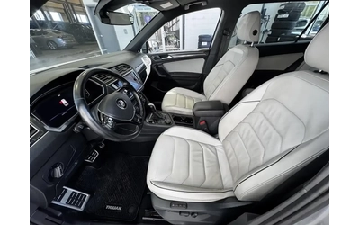 VW Tiguan Highline - автомобили, коли, обяви за нови и употребявани 6