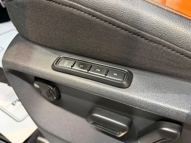 VW Tiguan Highline R-Line - автомобили, коли, обяви за нови и употребявани 13