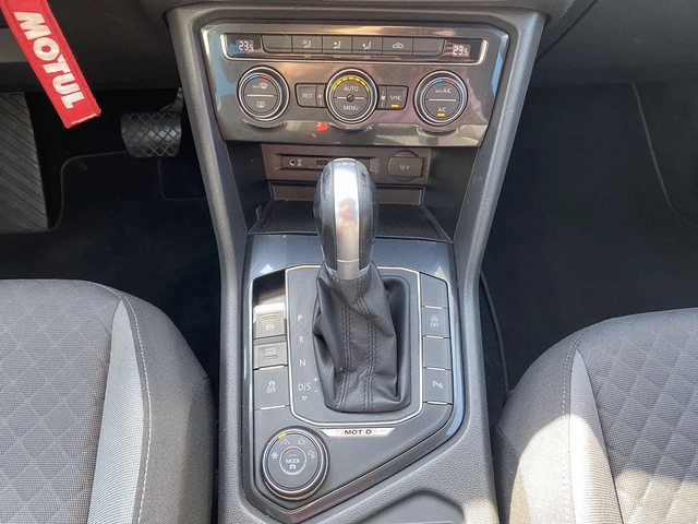 VW Tiguan 2.0 TDI 4MOTION - автомобили, коли, обяви за нови и употребявани 12