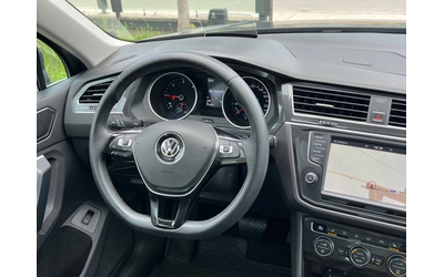 VW Tiguan 2.0TDI, 4-MOTION, HIGHLINE-FULL SERVICE VW-KATO HO - автомобили, коли, обяви за нови и употребявани 11