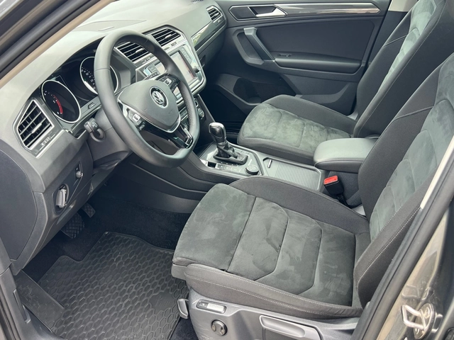 VW Tiguan 2.0TDI, 4-MOTION, HIGHLINE-FULL SERVICE VW-KATO HO - автомобили, коли, обяви за нови и употребявани 8