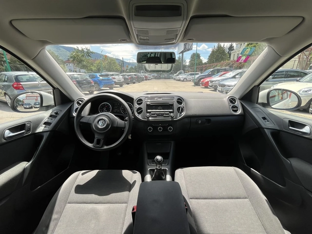 VW Tiguan 1.4 BENZ - автомобили, коли, обяви за нови и употребявани 8