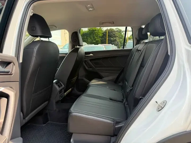 VW Tiguan Comfortline* AWD* КОЖА* ДИГИТАЛНО ТАБЛО - автомобили, коли, обяви за нови и употребявани 10