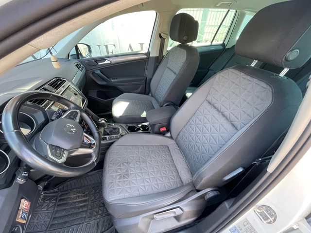 VW Tiguan 2.0TDI* 4MOTION* 92 000KM* FACELIFT - автомобили, коли, обяви за нови и употребявани 11