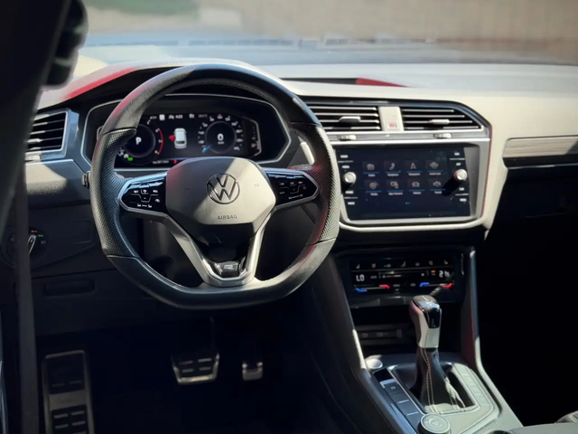VW Tiguan Acciden Free|Ventilated Seats|PanRoof|Heated Steer All Wheel Drive - автомобили, коли, обяви за нови и употребявани 19