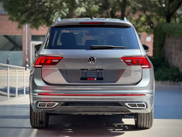 VW Tiguan Acciden Free|Ventilated Seats|PanRoof|Heated Steer All Wheel Drive - автомобили, коли, обяви за нови и употребявани 7