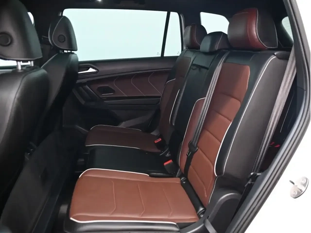 VW Tiguan Allspace R LINE* ОБДУХ* 7 МЕСТА* ОФИЦИАЛЕН ДИЛЪР - автомобили, коли, обяви за нови и употребявани 9